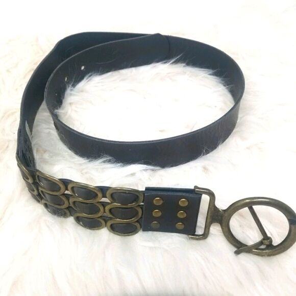 Faux Leather Belt.   - Picture 1 of 8